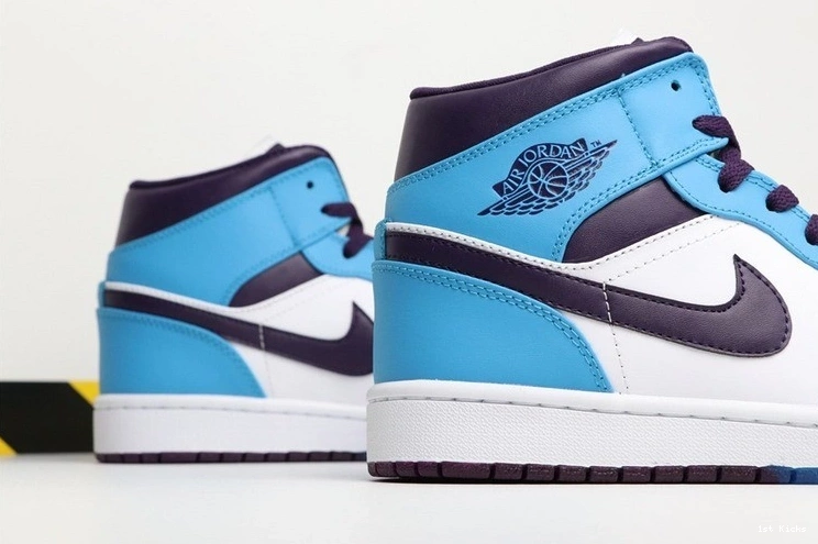 Jordan  Air Jordan 1 - - Mid 554724 415 Air 1124